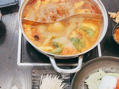 -呷哺呷哺(哈尔滨红博购物广场店)