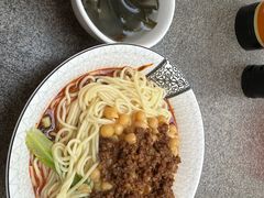 -熊面妈老面馆