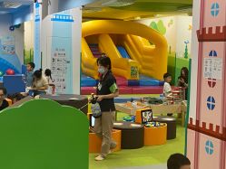 -莫莉幻想儿童乐园(绍兴金帝银泰城店)