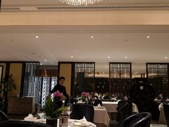 大堂-Yan Ting 宴庭中餐厅(上海静安瑞吉酒店)