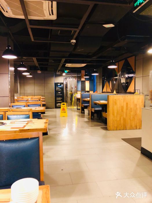 圣火营自助烤肉(南京东路店)大堂图片