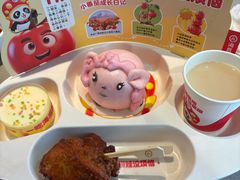 -海底捞火锅(新松江路生日主题店)