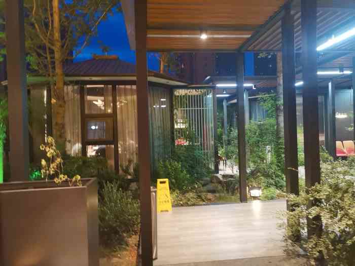 青螺餐厅(植物园店)-"开业前一天朋友喊我们过来体验环境棒棒哒.