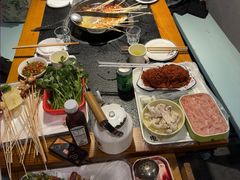 -两三事小郡肝串串香火锅(桂庙店)