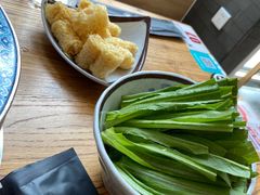 -毛辣果·贵州红酸汤牛肉火锅(西单店)