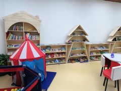 -美国谷斯妈妈早教中心 (陆家嘴店)