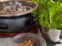 -围炉肉舍•炭烤活鳗•丹东海鲜烤肉(步行街店)