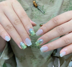 -花岐款式专研健康美甲沙龙