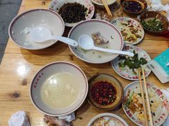 -老方桌烂蹄花川菜馆(九龙坡店)