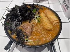 -肥汁米蘭香港米线(长宁来福士店)