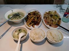 -钟记家菜(红专南路店)
