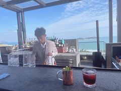 -瑰丽酒店·海吧·天际下午茶·现场DJ·天台酒吧