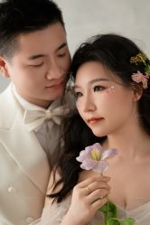 -雪中彩影婚纱摄影·微光艺术中心