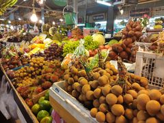 一楼卖水果-班赞海鲜市场