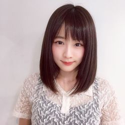 -MODEL'S HAIR