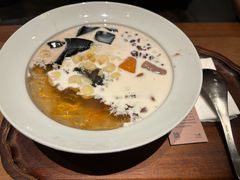 娟珊大满贯-RUXU入续糖水铺与包(卓悦中心店)