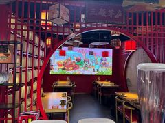 -三顾烤庐·烤鱼·烧烤·龙虾(奉贤店)
