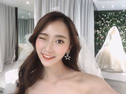 -艾米丽婚纱礼服