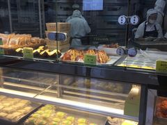 面包甜点陈列柜-鲍师傅糕点(国金街店)