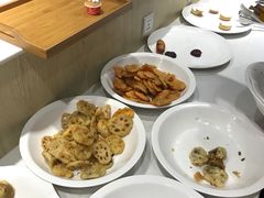-百荷园蔬食自助餐厅(德辉广场店)