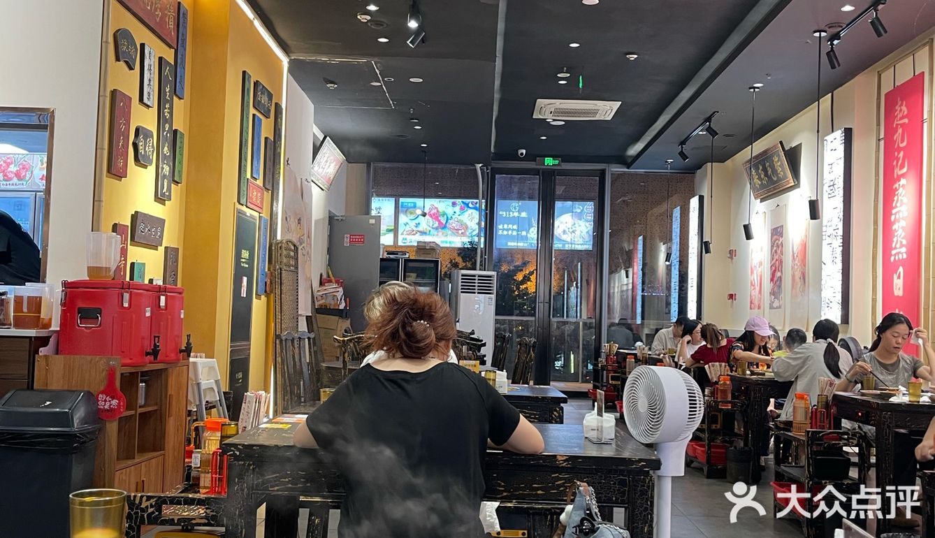 在杭州，这地段的火锅只要人均50？