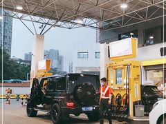 -冠德石油威程加油站