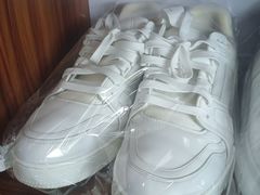 -翰皇直营洗衣洗鞋(望京鹿港店)