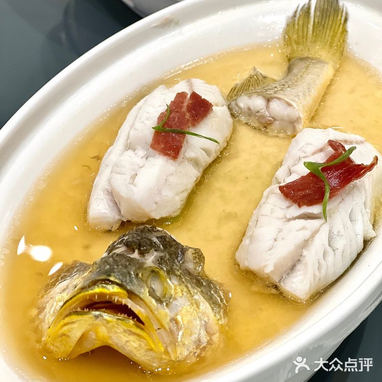 精致粤菜 半岛名轩白云金控新店