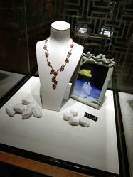 -北京七彩云南翡翠珠宝旗舰店(月坛店)