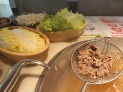 -左庭右院鲜牛肉火锅(浦江欢乐颂店)