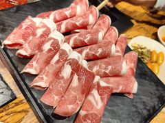 -老牌坊云南鱼豆花火锅(爱建店)