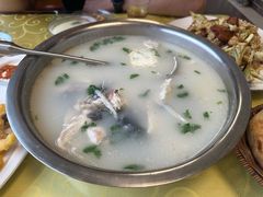 -雪湖煜辰鱼头老店(雪野湖店)