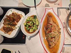 -黄记煌三汁焖锅(新佳丽江汉路店)