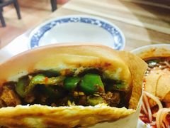 -老字号杨坡红油米线腊汁肉夹馍(东四道巷店)