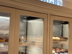 -HOT CRUSH趁热集合·现烤面包(环球港店)