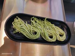 -左庭右院鲜牛肉火锅(金山万达店)