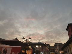 -佛罗伦萨小镇广佛名品奥特莱斯(疏港路店)