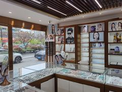-明月眼镜(三坝店)