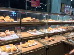 面包甜点陈列柜-新侨三宝乐面包店(崇文门店)