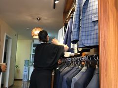 -宇翔服饰(双井桥东首城国际店)