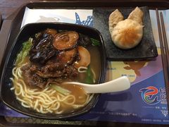-横琴湾畔餐厅(长隆海洋王国白鲸剧场店)