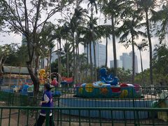 -万绿园