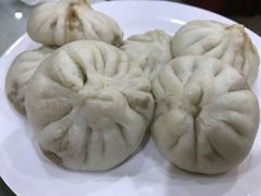 猪肉大葱包子-京天红酒家(虎坊路店)