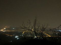 -鬼笑石后山停车场