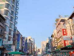 -六合夜市