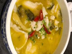 柠檬酸菜鲈鱼-万重锦·人文川菜馆(骡马市店)