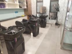 -佰亿Salon·烫染造型