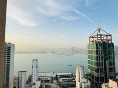 -香港华美达海景酒店