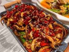 -肥肥虾庄·金牌油焖大虾(首义路店)