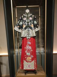 -藤薰定制中式嫁衣礼服旗袍店